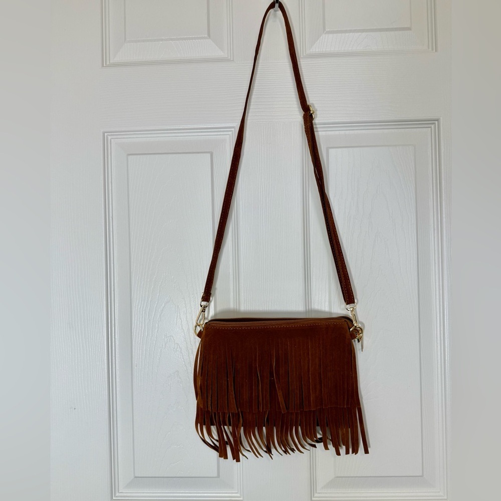 4/$20 Ardene Fringe Brown Western crossbody suede bag - Picture 5 of 7